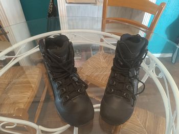 Chaussure haix scout Black taille 36. Prix 70€