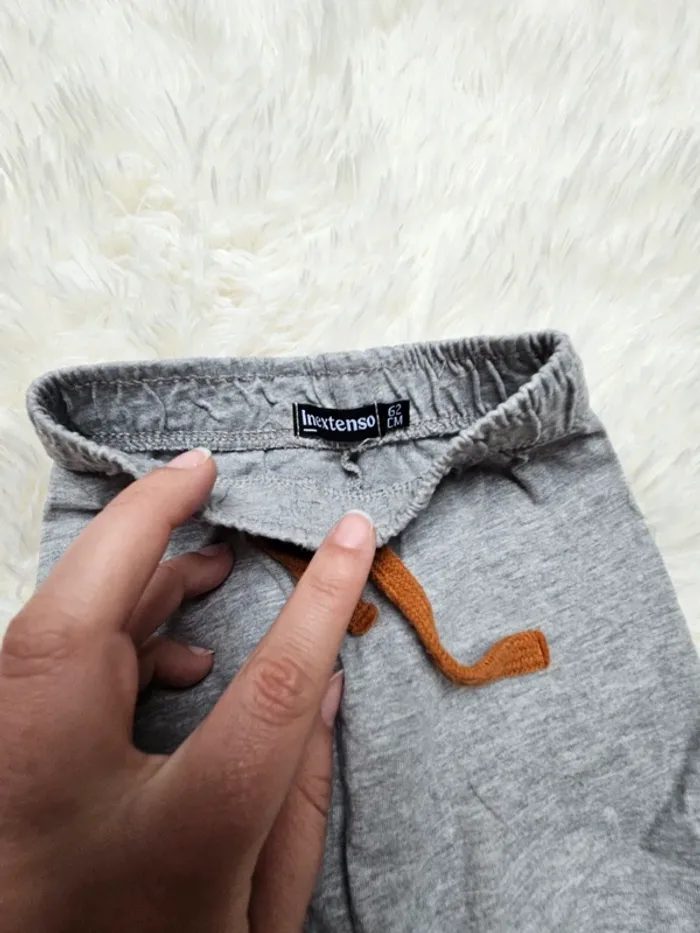 Pantalon 6 mois - photo numéro 2