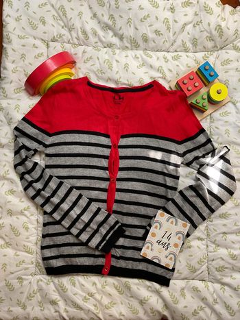 gilet léger gris et rouge la halle 14 ans