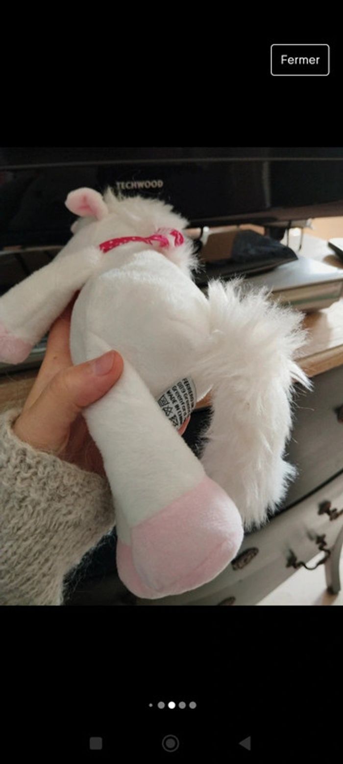Peluche licorne Kinder rose et blanche - photo numéro 4