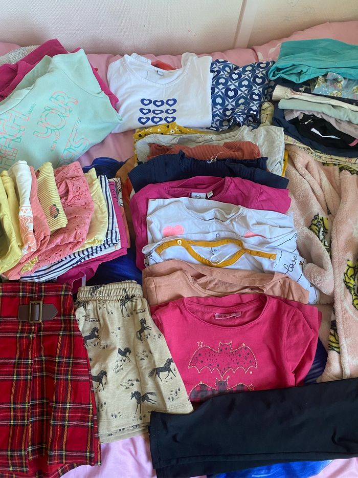 Lot vêtements fille 5 ans - photo numéro 3