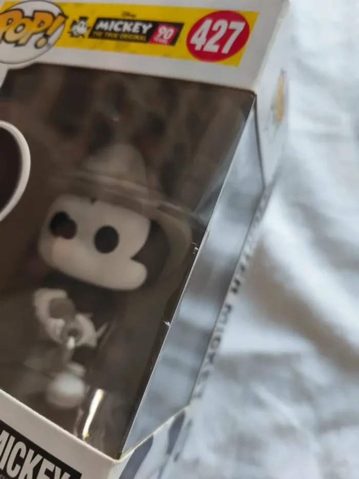 Lot de 2 Funko pop Disney Mickey - photo numéro 16