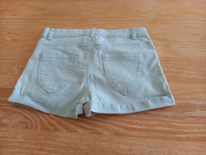 Short Kiabi fille 10 ans - Très bon état - photo numéro 2