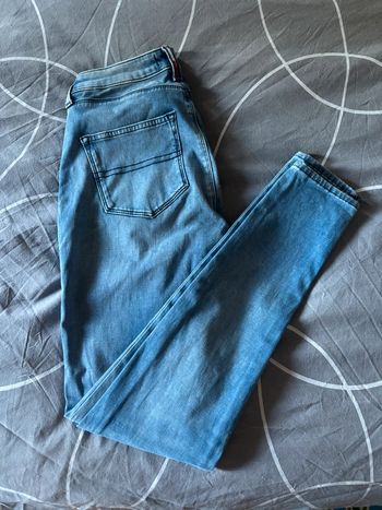 Jean Tommy Jean en parfaite état skinny taille 36