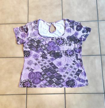 T-shirt violet ethnique