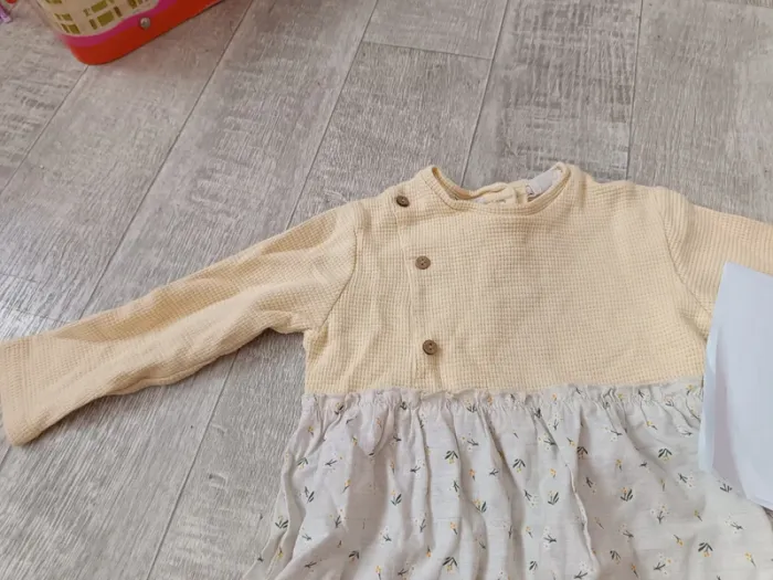 Robe Mango 3 ans 98 cm - photo numéro 2