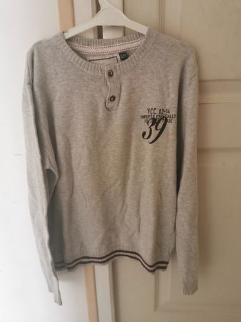 Pull YCC 12 ans très bon état