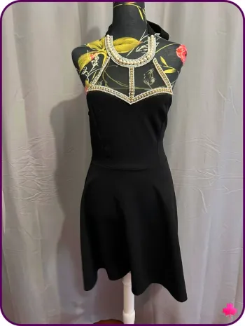 Robe de soirée noire à perles - Fabriquée en Italie