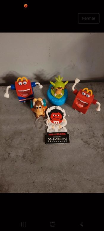 Lot de petits jouets