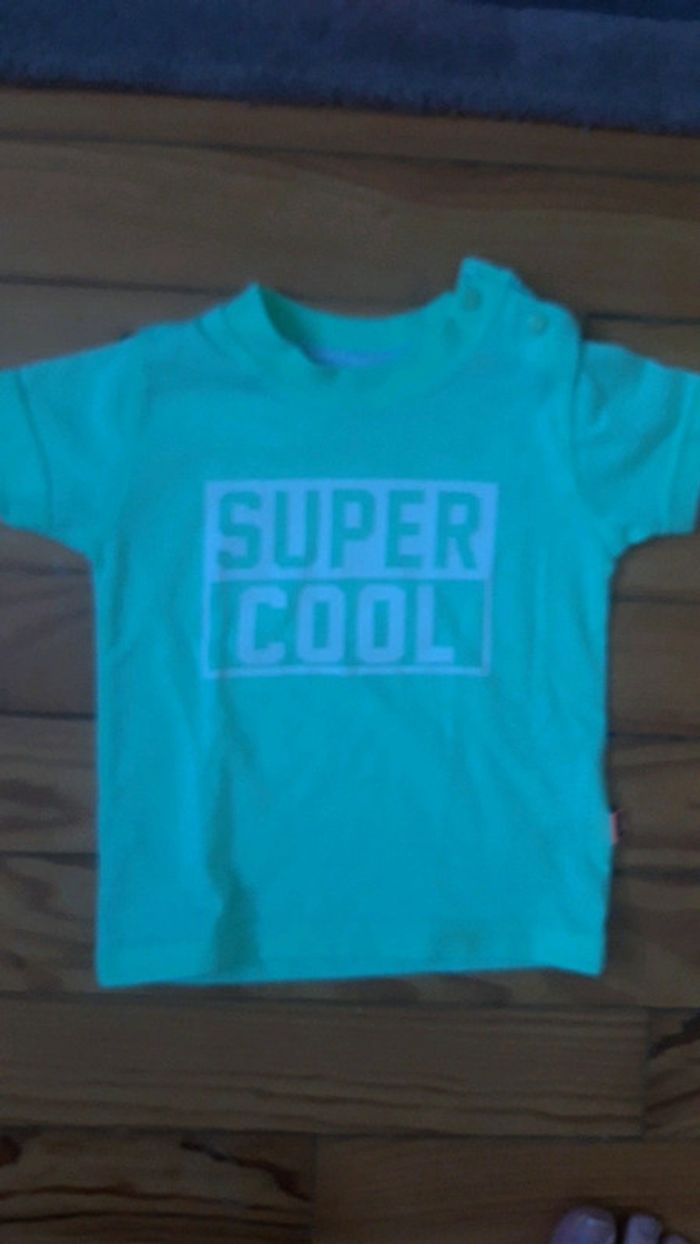 T shirt vert - photo numéro 2