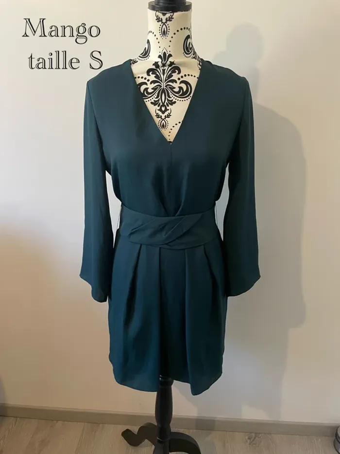 Robe Mango verte foncée/sapin taille S avec ceinture - Neuve