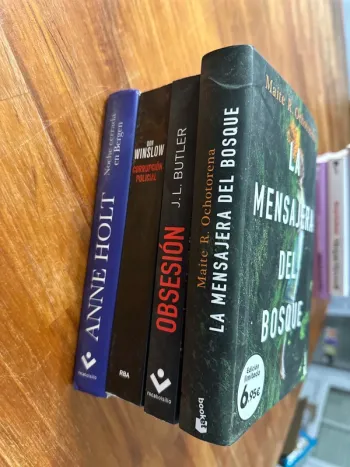 Lot de 4 livres policiers