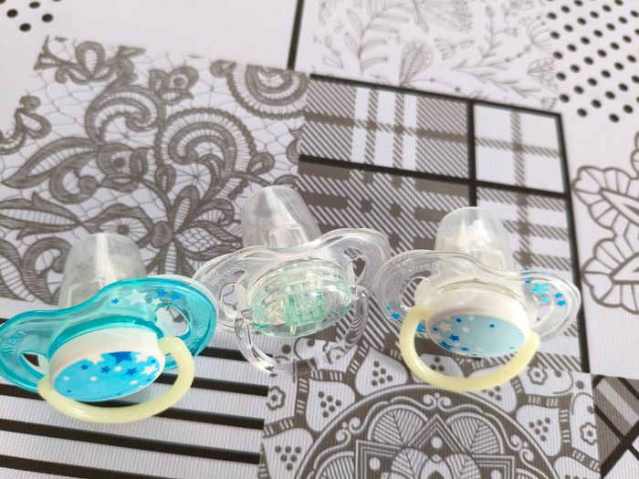 Lots de sucettes tétines PHILIPS AVENT Neuves - photo numéro 3