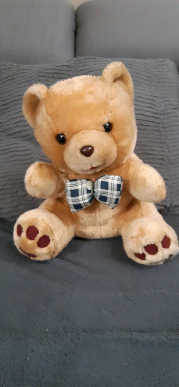 Ourson peluche