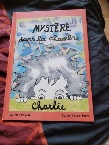 Mystère dans la chambre de Charlie