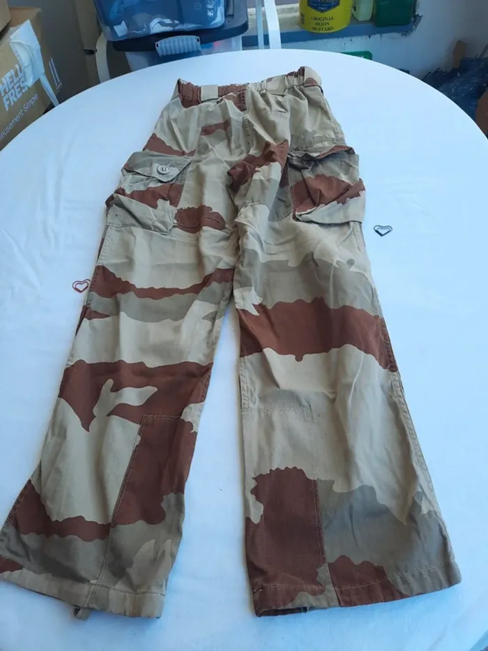 Pantalon militaire camouflage sable taille M - photo numéro 2