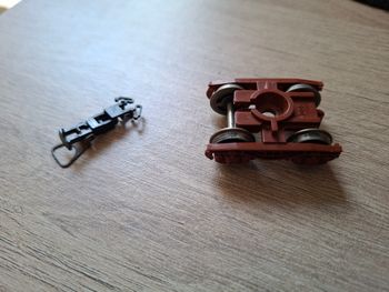 Pièces détachées Train HO - Bogie Jouef Y25 brun + Attelage NEM
