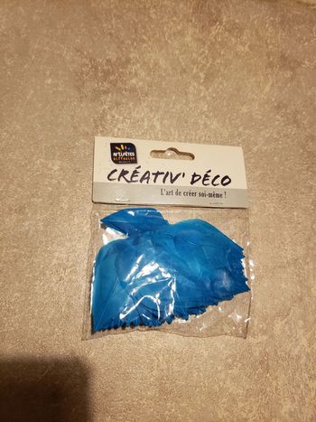 Sachet de 96 plumes bleu turquoise