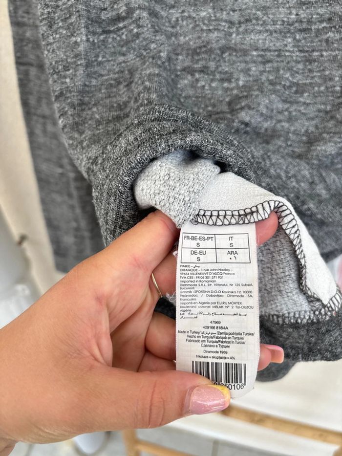 pull léger avec motifs roses - photo numéro 6