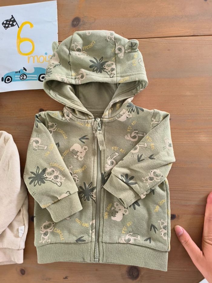 Lot 2 gilets zippés bébé garçon 6 mois – Kiabi & Kimbaloo - photo numéro 4