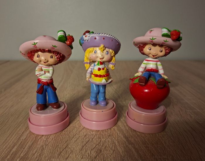 Lot de 3 charmants tampons encreurs Charlotte aux Fraises - photo numéro 2