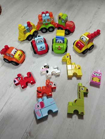 Briques  animaux/ train / véhicules