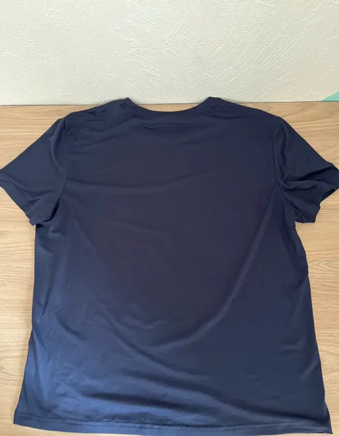 T-shirt bleu imprimé tendance - photo numéro 4