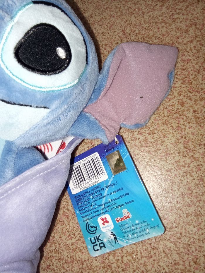 Peluche, doudou stich bleu neuf étiquette mouchoir fleur rouge, blanc, scratchs - photo numéro 8