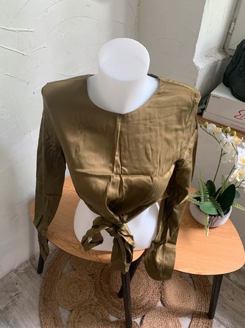 Top court Zara manches longues taille S