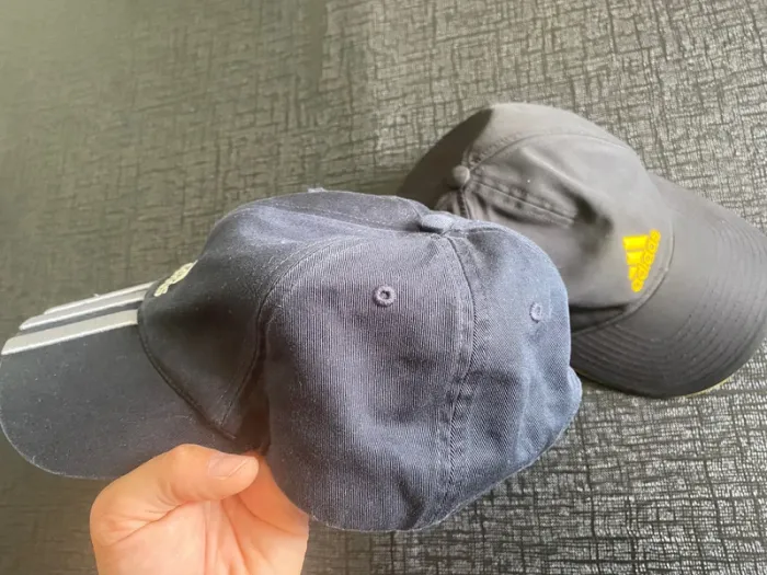 Lot de 2 casquettes Adidas Taille réglable Excellent état - photo numéro 5