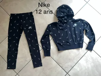 Ensemble survêtement Nike 12 ans