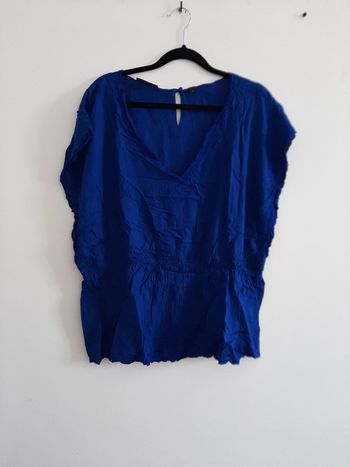 T-shirt bleu sans manches T42