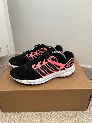 Chaussures De Course Adidas Duramo 6 Taille (36 2/3 )