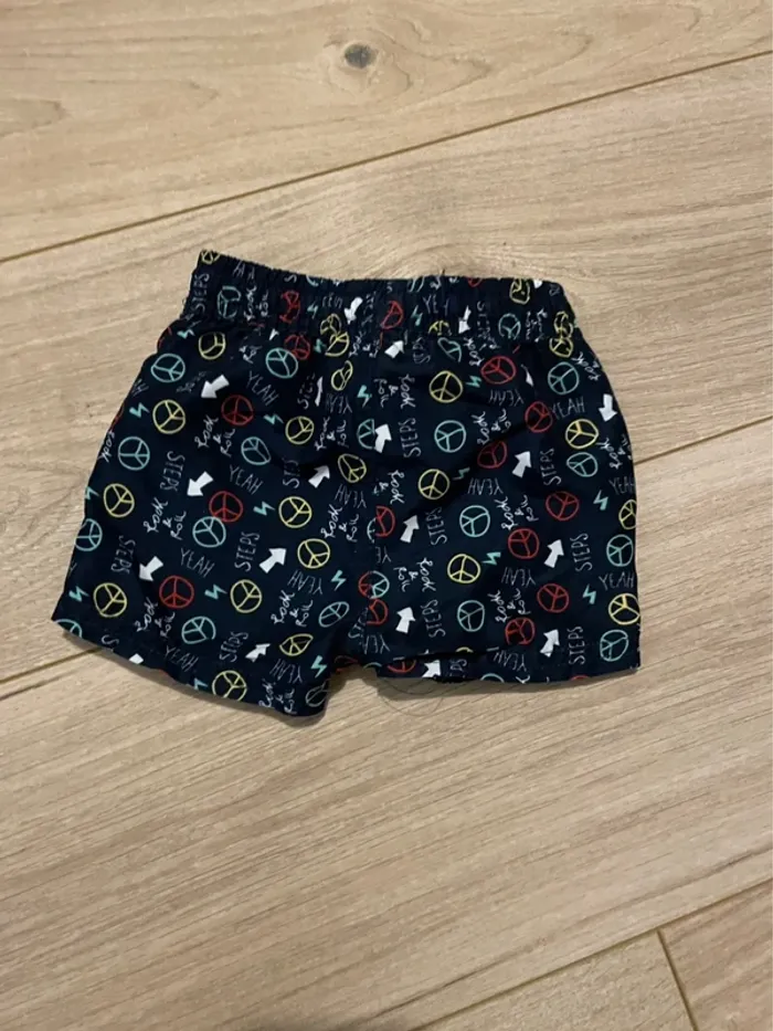 Short noir à motifs orchestra taille 6 mois - photo numéro 2