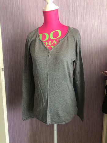 Pull taille 3 /42