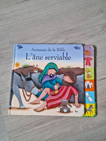 Livre cartonné " l âne serviable"