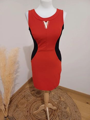 Robe chic noire et rouge taille petit S 36