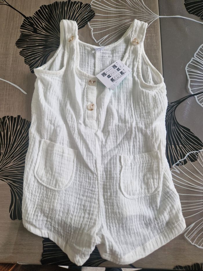 Lot 18 mois fille - photo numéro 2