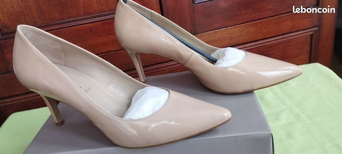 Escarpins 41 San Marina - photo numéro 2