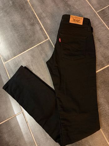 Jean Levis noir 571