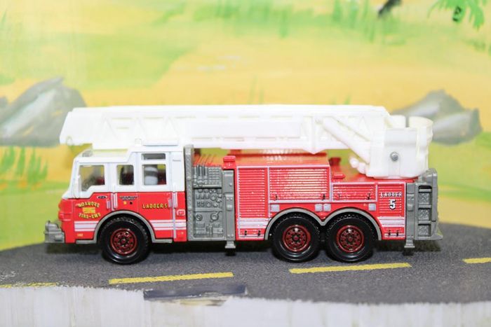Matchbox camion de pompier - photo numéro 2