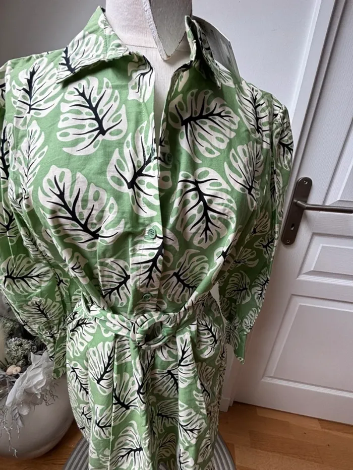 🌿 Robe chemise imprimé feuillage vert tilleul  – Zara – Modèle Olivia Neuve avec étiquette - photo numéro 6