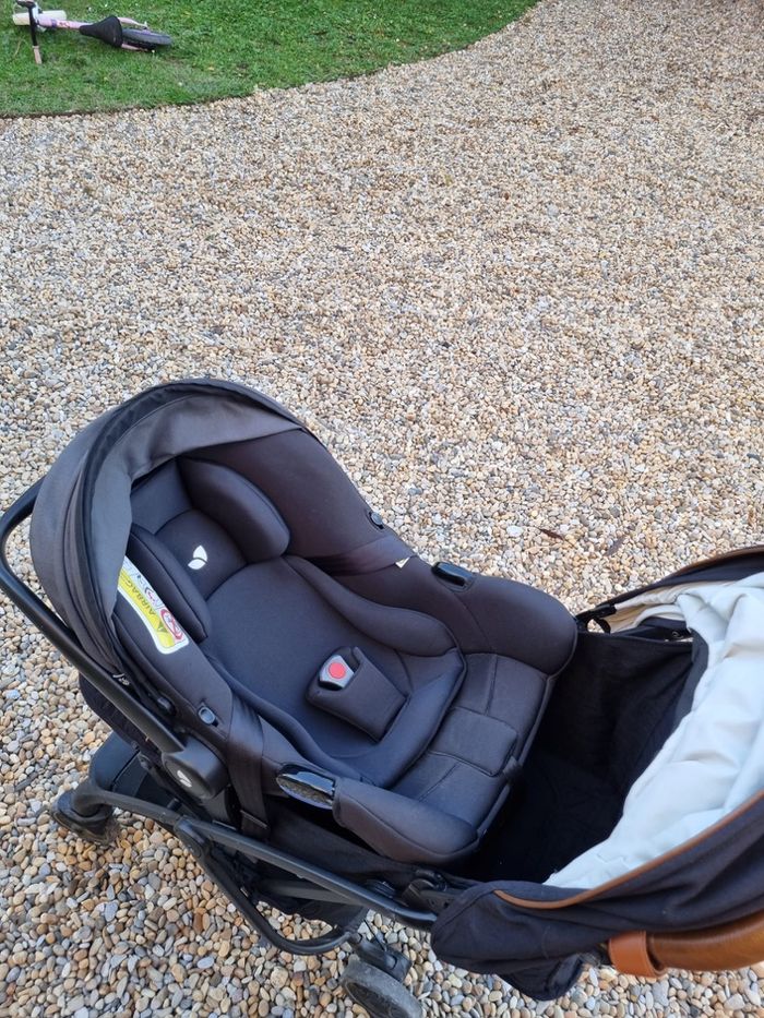 Poussette TRIO JOIE Signature