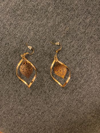 boucles d’oreilles