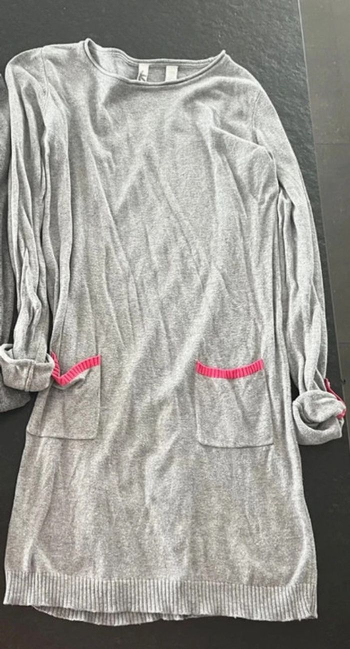 Robe pull motif pingouin