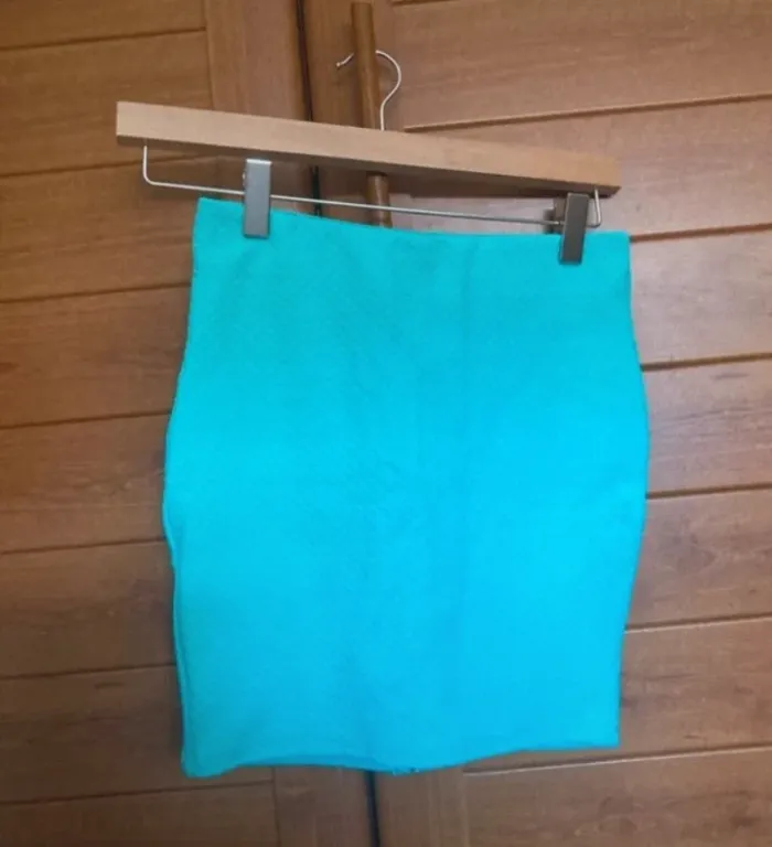 Mini jupe Bershka Xs femme - photo numéro 2