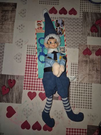 Lutin farceur gendarme