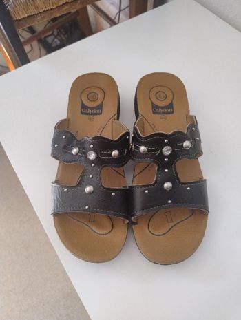 Sandales