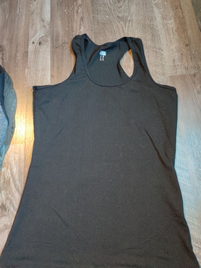 Lot vêtements de sport femme. - photo numéro 4