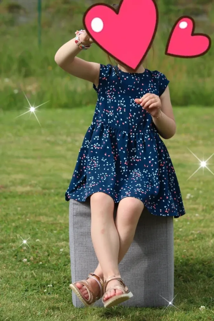 Magnifique robe très légère taille 4 ans - photo numéro 8